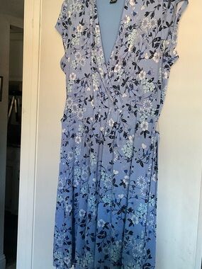Liz Claiborne XL Periwinkle Blue Floral Faux Wrap Midi Dress